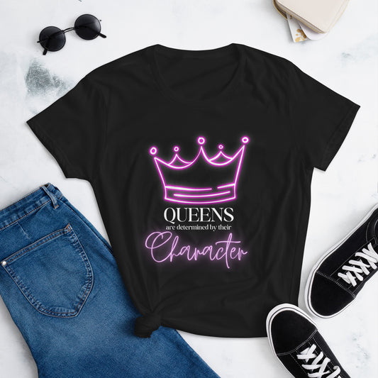 "Queens Character" Women's short sleeve t-shirt